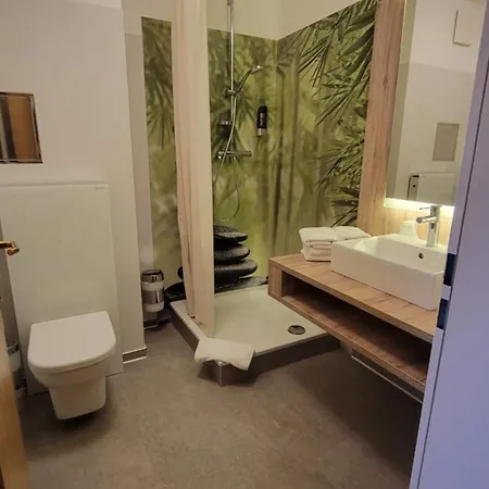 1 Im Haus Huehnergott Sellin (Rugen)