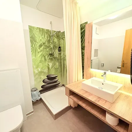 Apartment Fewo 1 Im Haus Huehnergott Sellin - Ideal Fuer Zwei, Strandnah